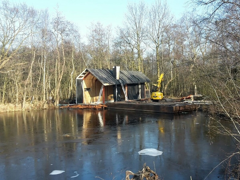 Prefab woning in houtskeletbouw in aanbouw in Wijdemeren