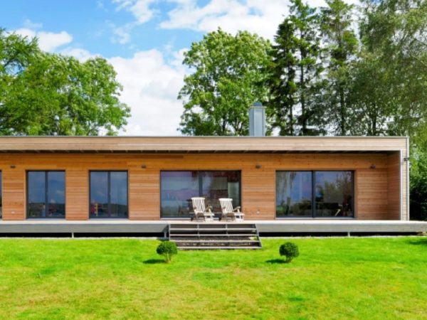 Woning bergfluiter vooraanzicht red cedar