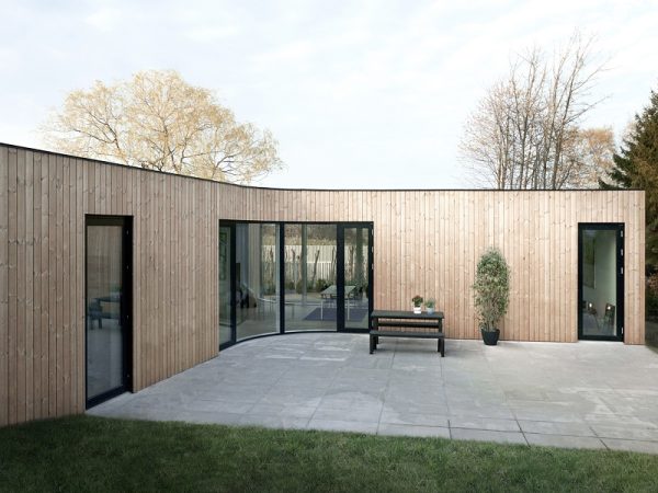 Woning met houten gevelbekleding