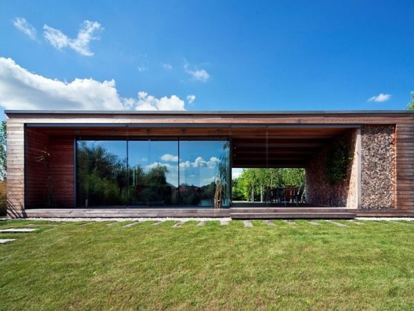 Woning eend vooraanzicht red cedar glas